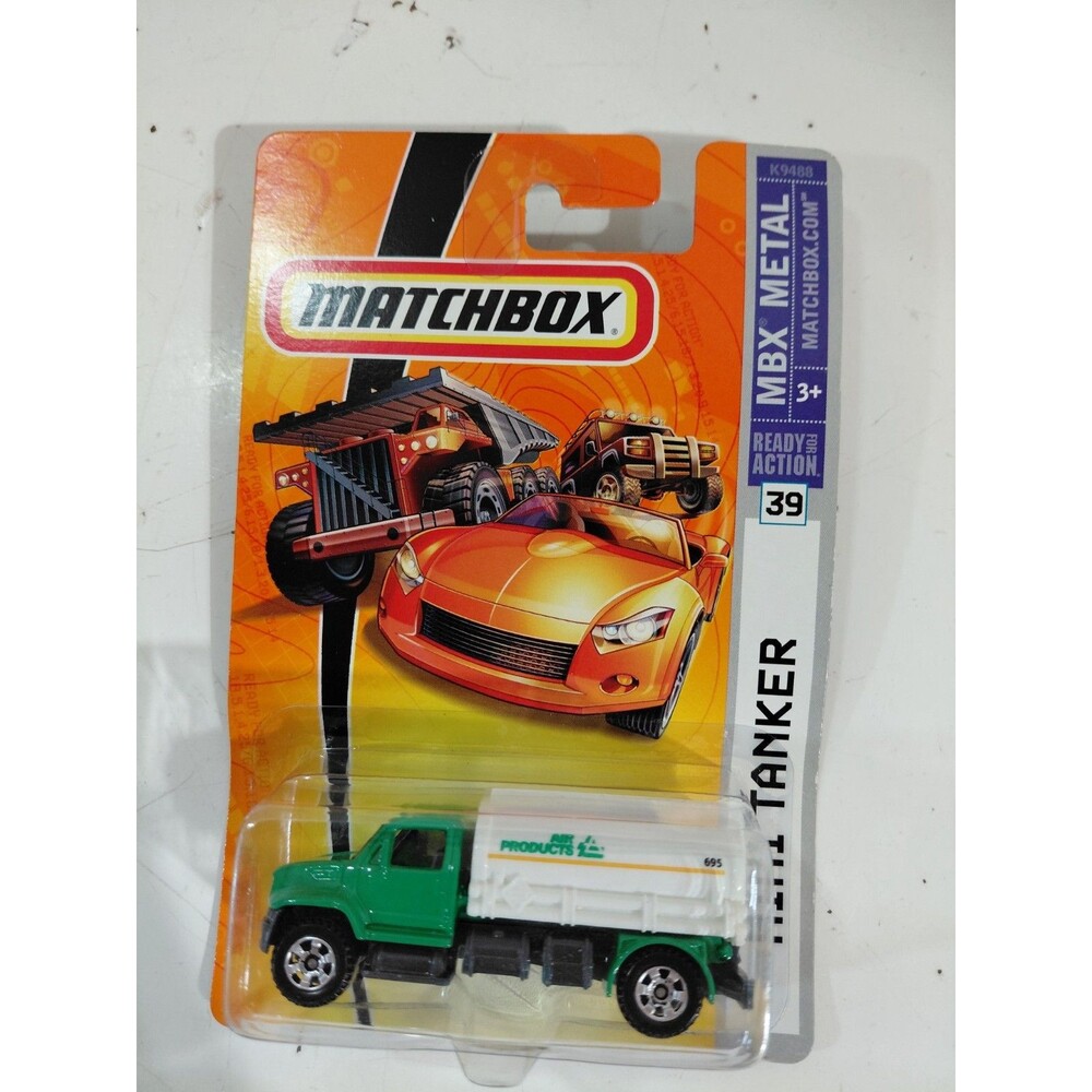 NIP Matchbox MBX Metal 1:64 Die Cast Mini Tanker Utility Truck